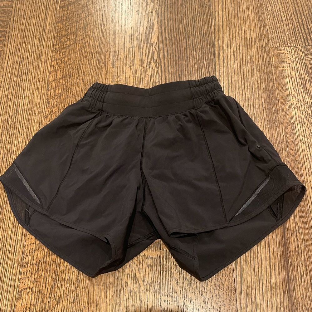 BLACK LULULEMON HOTTY HOTS